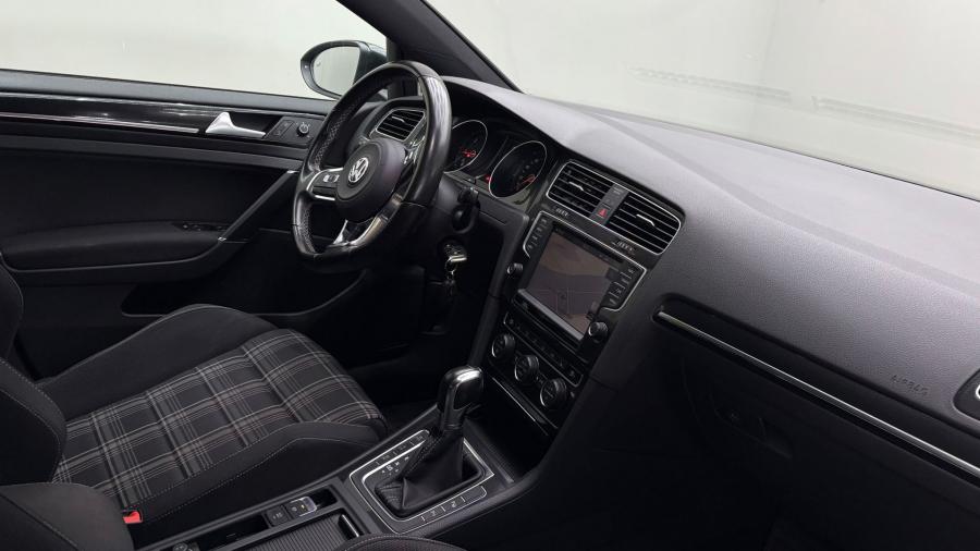 volkswagen-golf-2015-diesel-1968cc