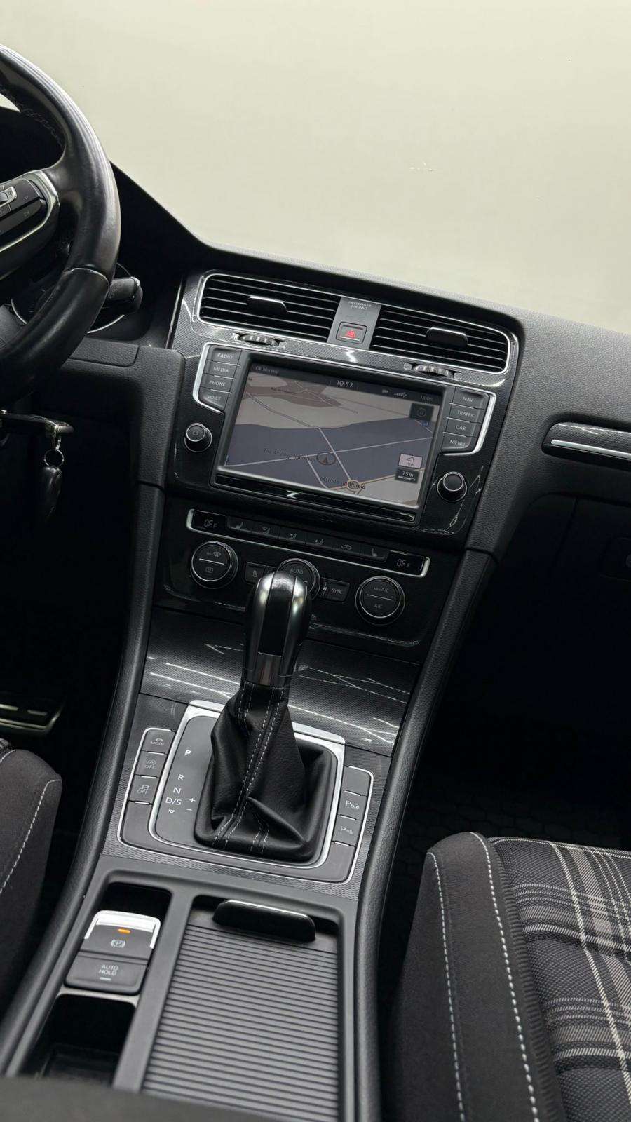 volkswagen-golf-2015-diesel-1968cc