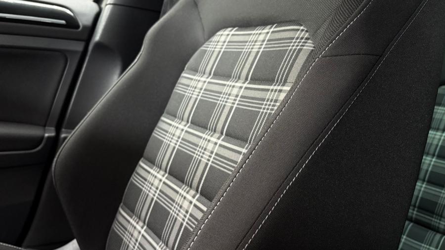 volkswagen-golf-2015-diesel-1968cc