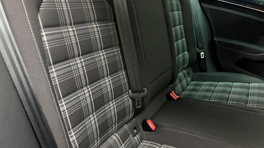 volkswagen-golf-2015-diesel-1968cc