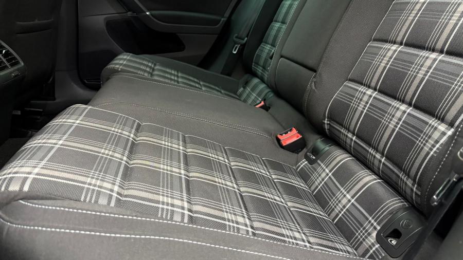 volkswagen-golf-2015-diesel-1968cc