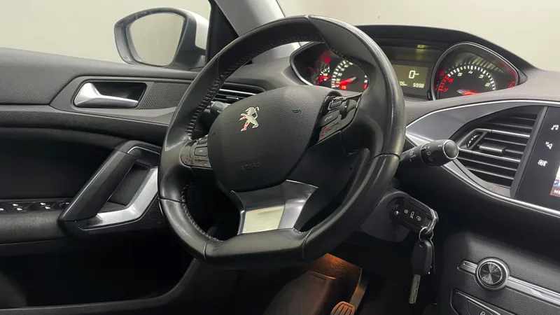 peugeot-308-sw-2020-gasolina-1199cc