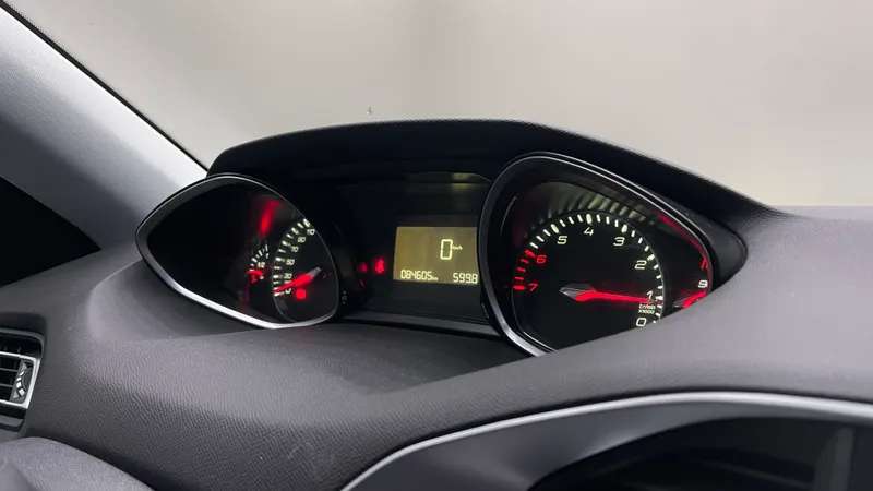 peugeot-308-sw-2020-gasolina-1199cc