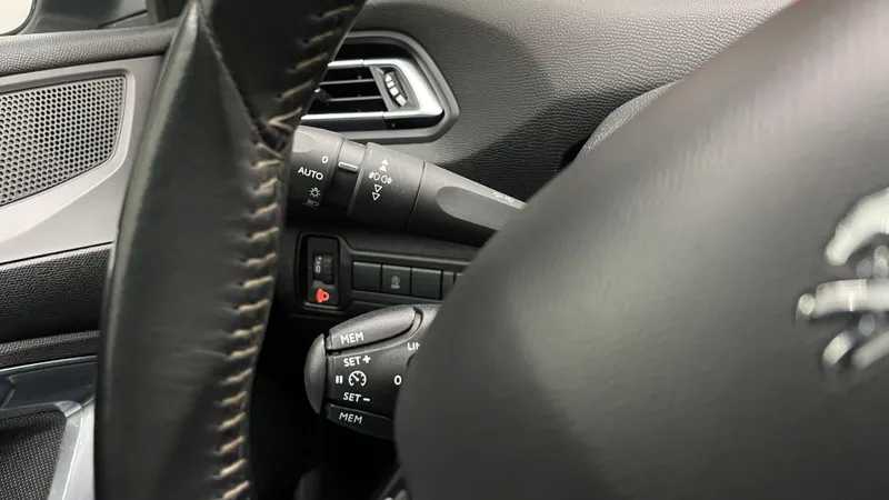 peugeot-308-sw-2020-gasolina-1199cc