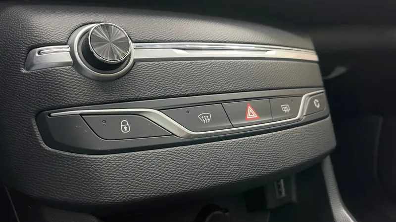 peugeot-308-sw-2020-gasolina-1199cc