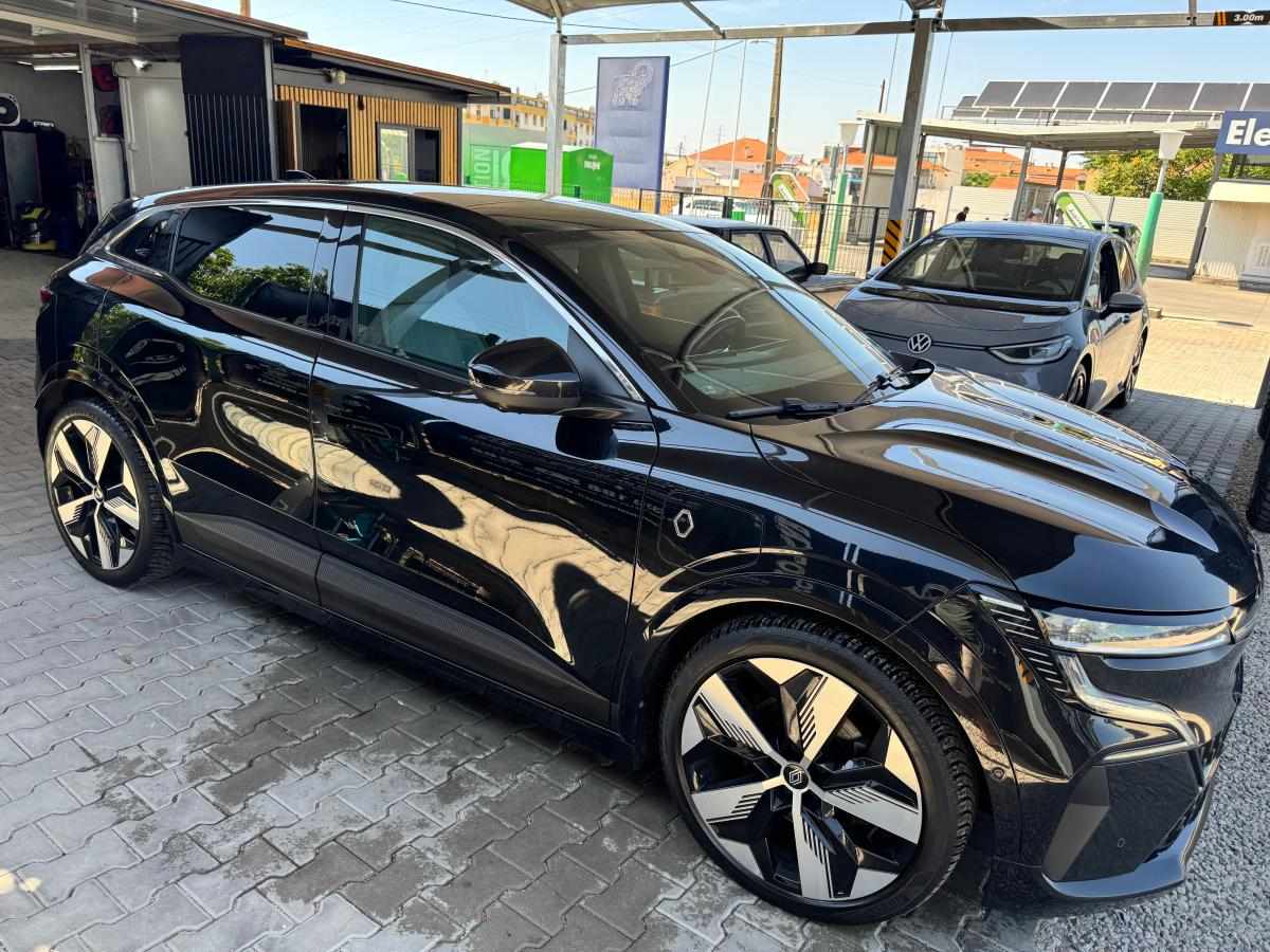 renault-megane-e-tech-ev60-2022-eletrico