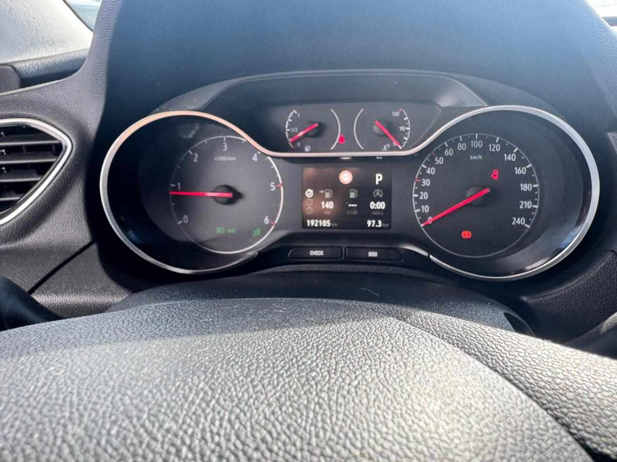 opel-grandland-x-1-6-2018-diesel-1560cc