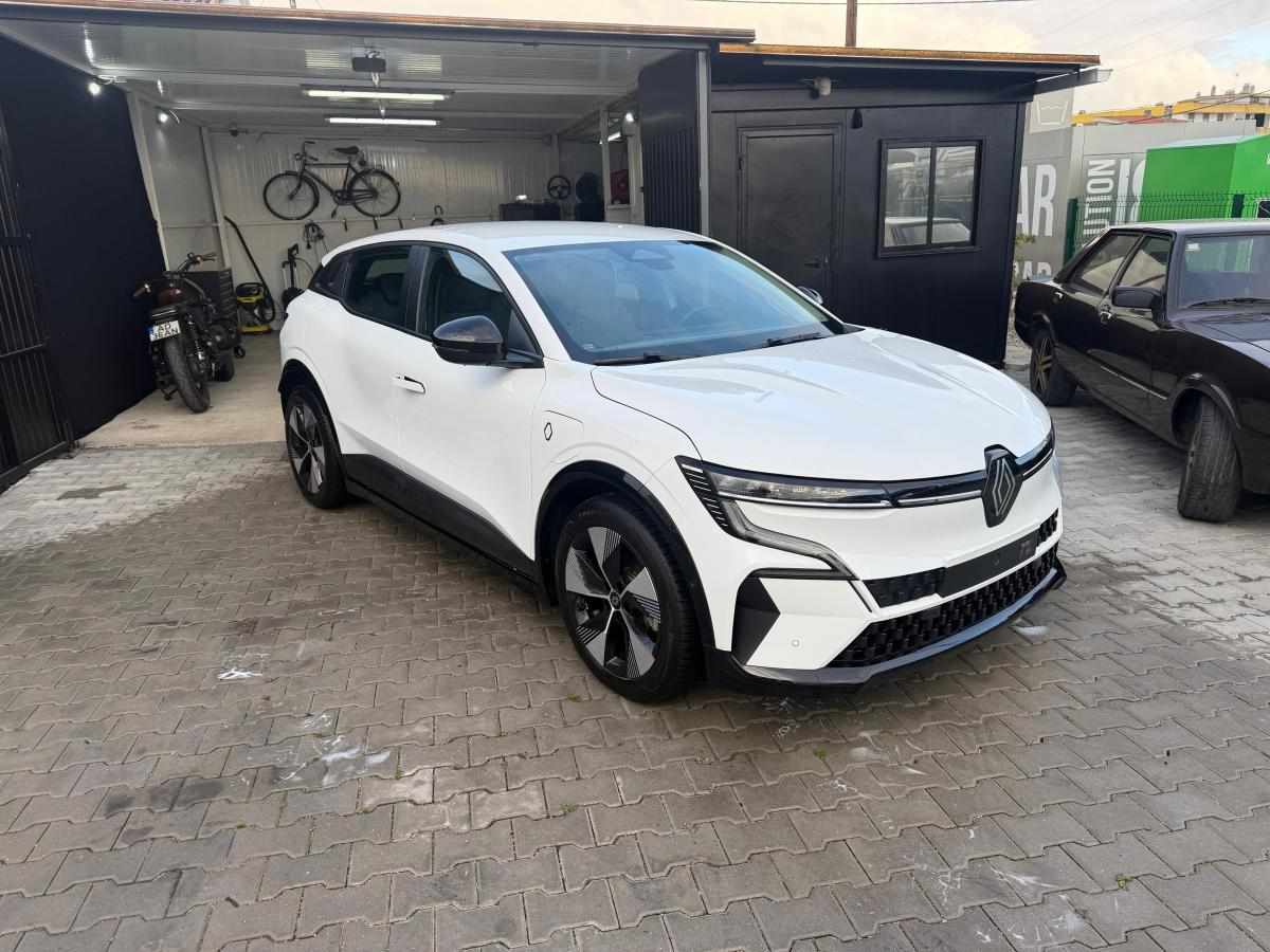 renault-megane-e-tech-ev40-2022-eletrico