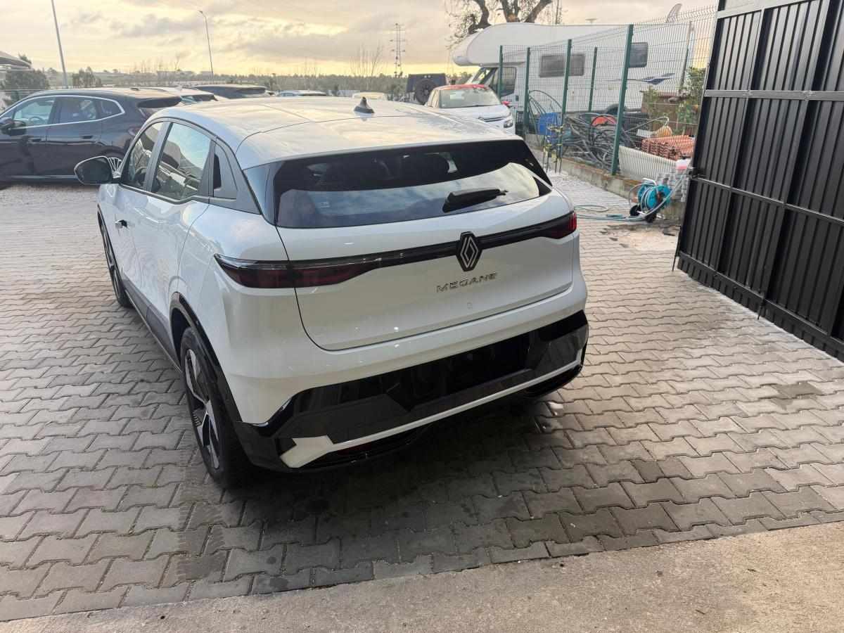 renault-megane-e-tech-ev40-2022-eletrico