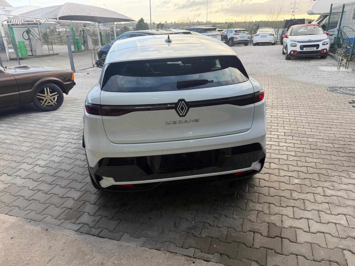 renault-megane-e-tech-ev40-2022-eletrico