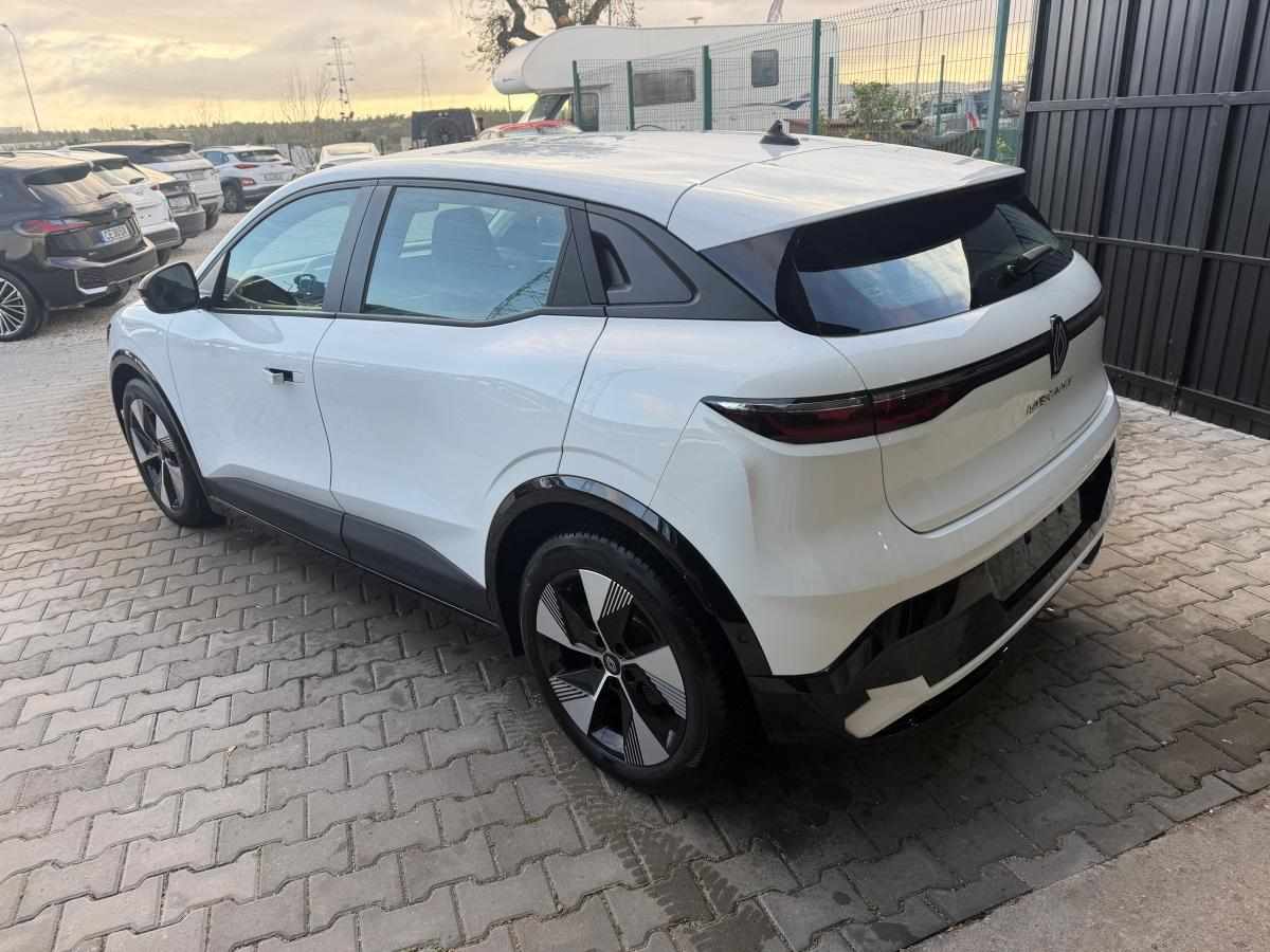 renault-megane-e-tech-ev40-2022-eletrico
