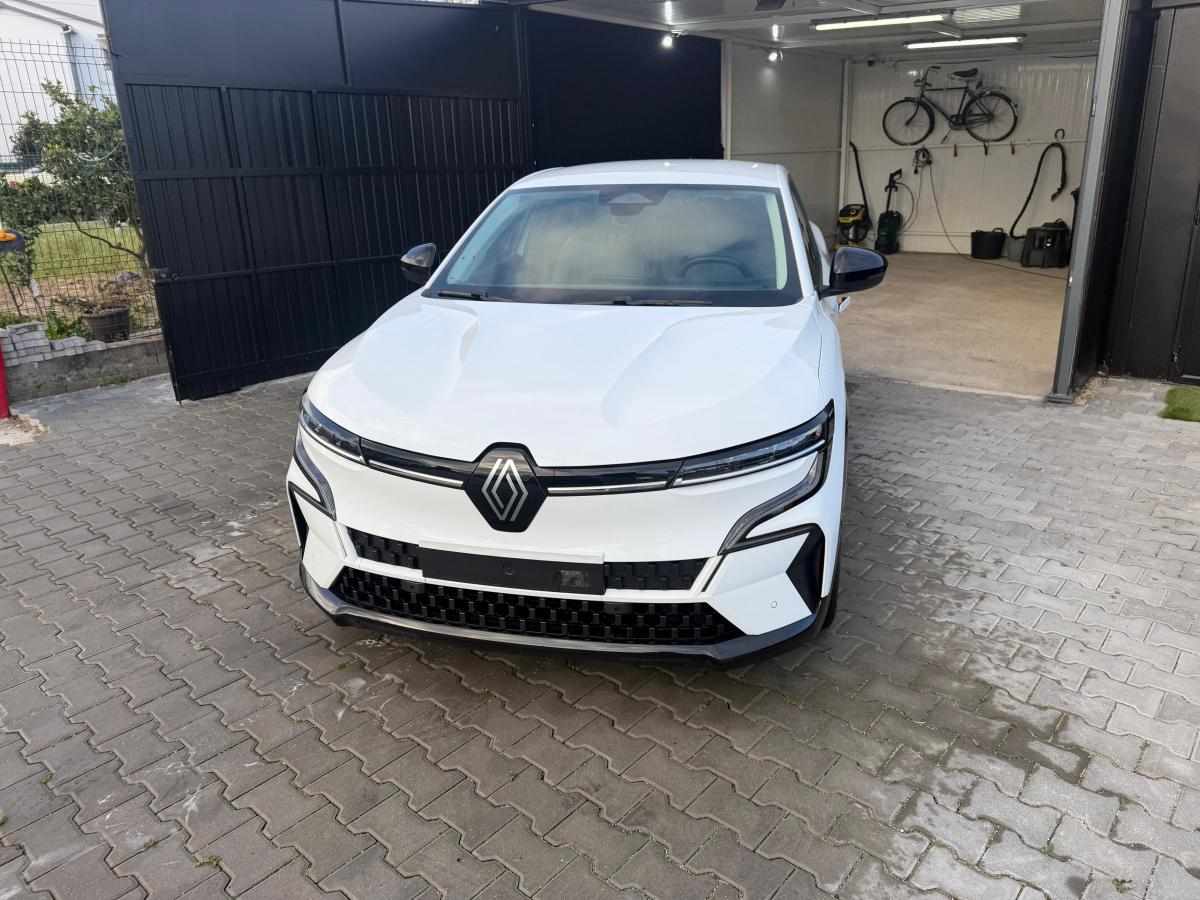 renault-megane-e-tech-ev40-2022-eletrico