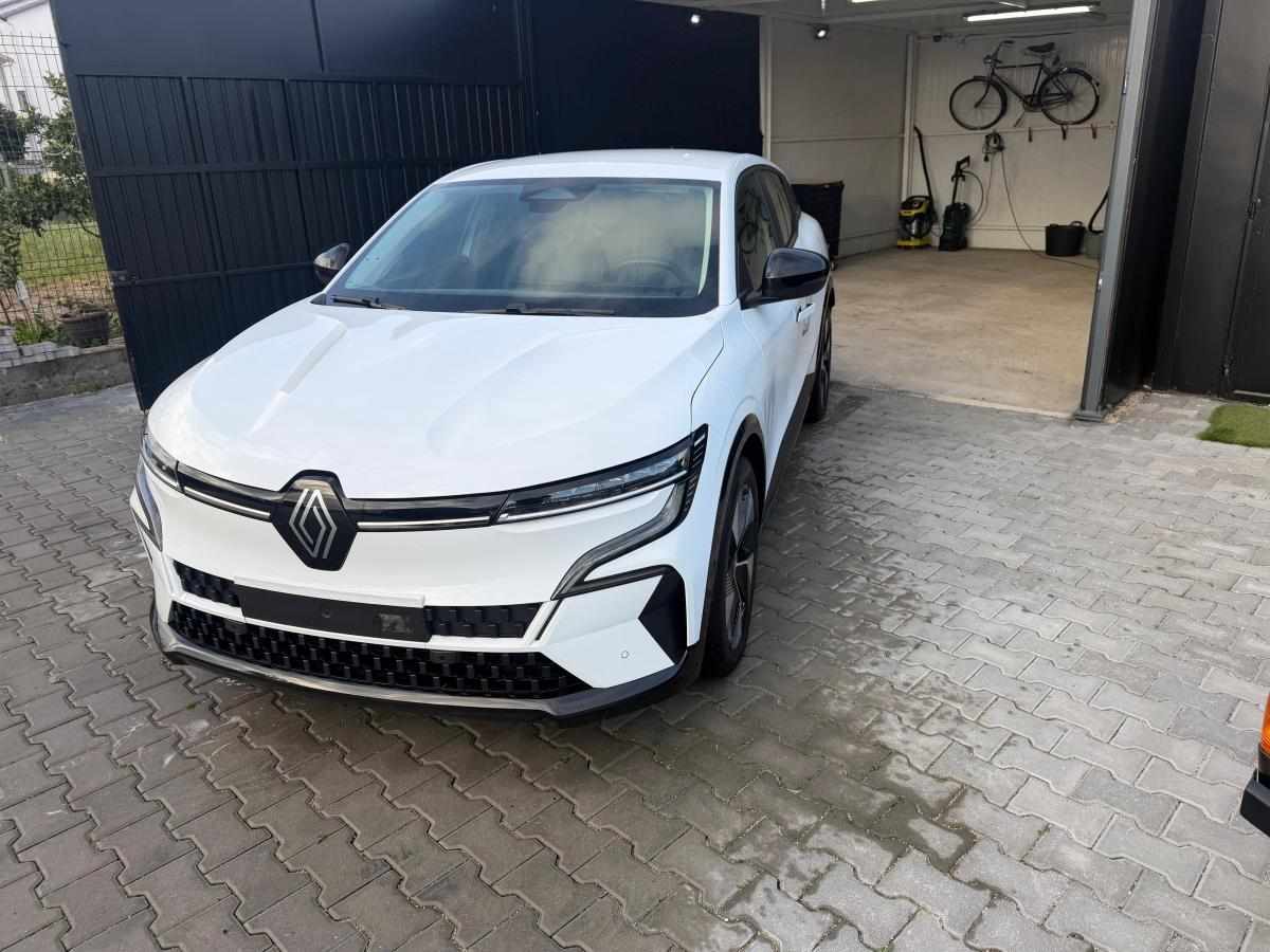 renault-megane-e-tech-ev40-2022-eletrico