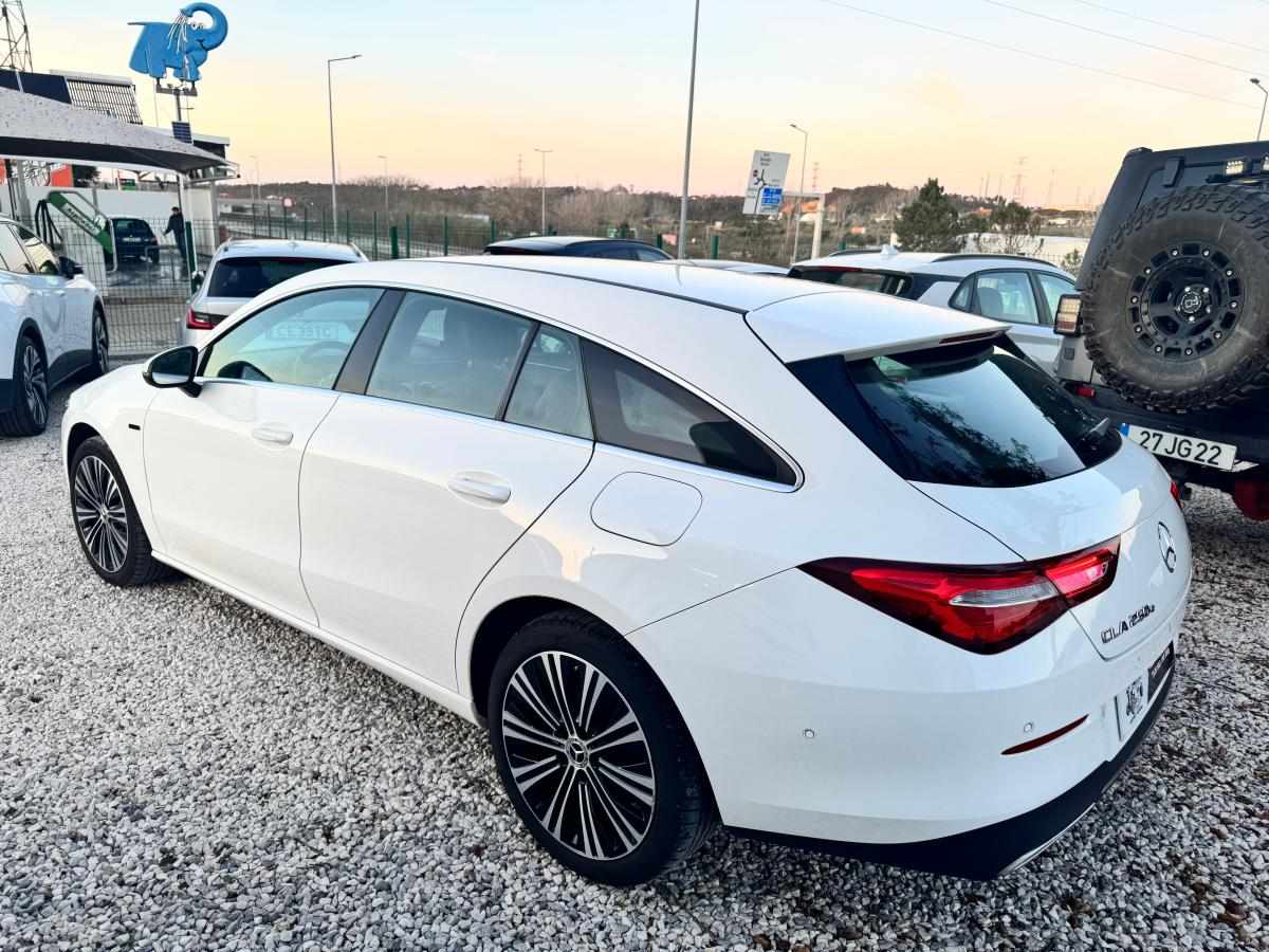 mercedes-benz-cla-250-e-2020-gasolina-1332cc