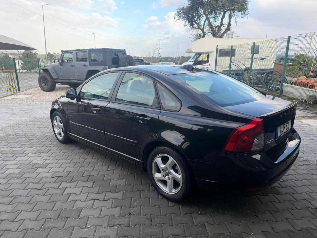 volvo-s40-1-6-d-2010-diesel-1560cc