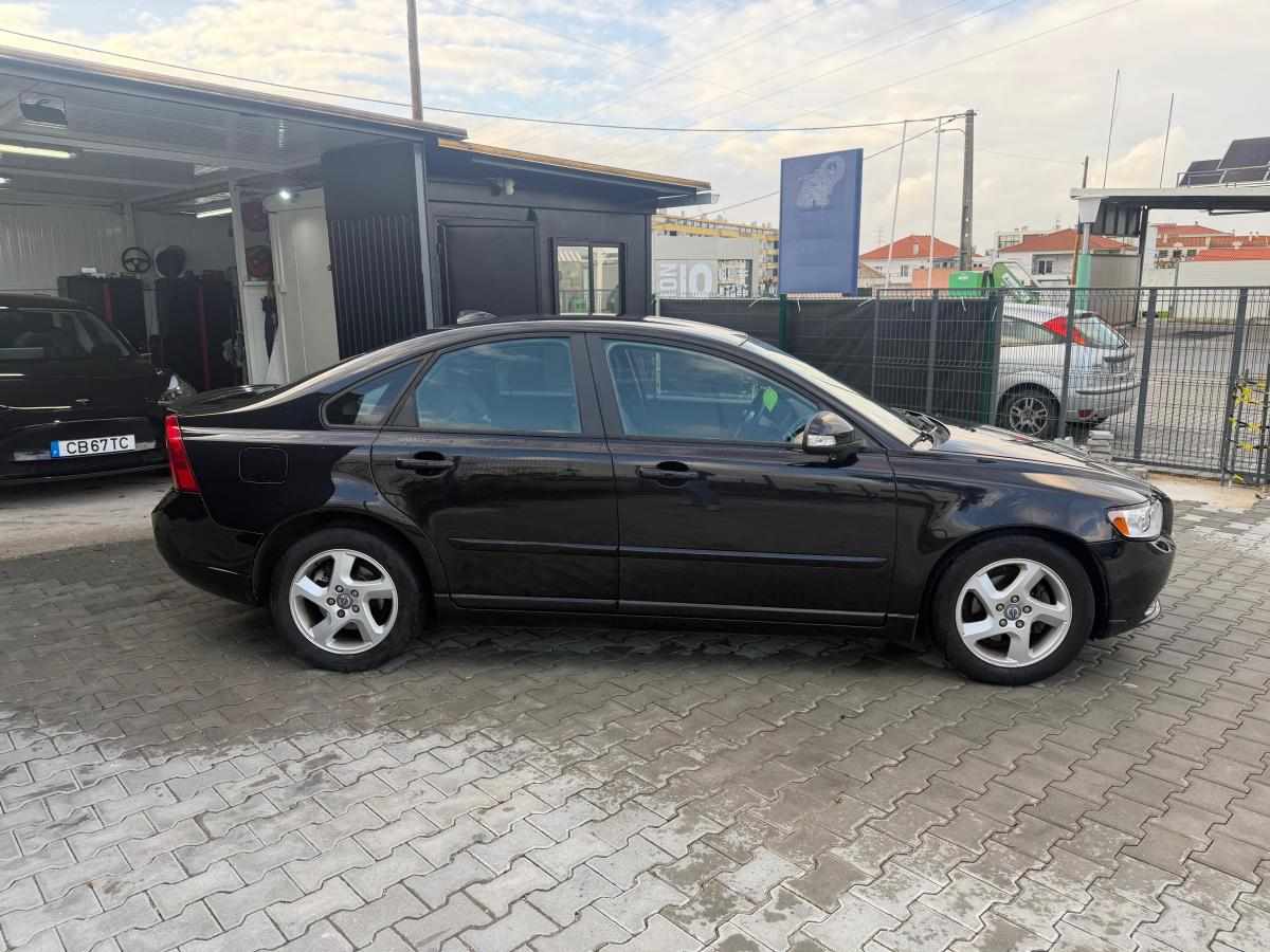 volvo-s40-1-6-d-2010-diesel-1560cc