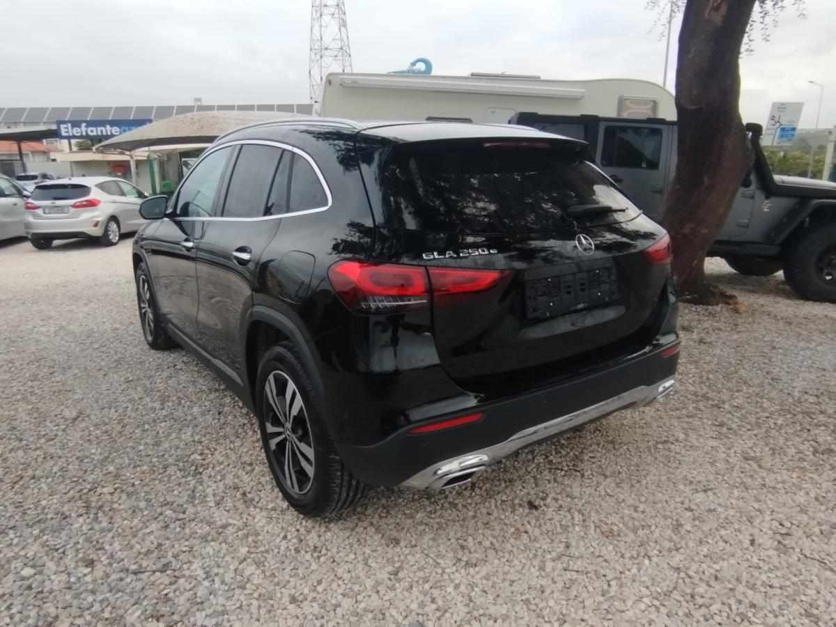 mercedes-benz-gla-2022-hibrido-a-gasolina-1332cc