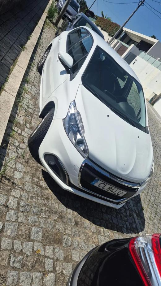peugeot-208-2018-gasolina-1199cc