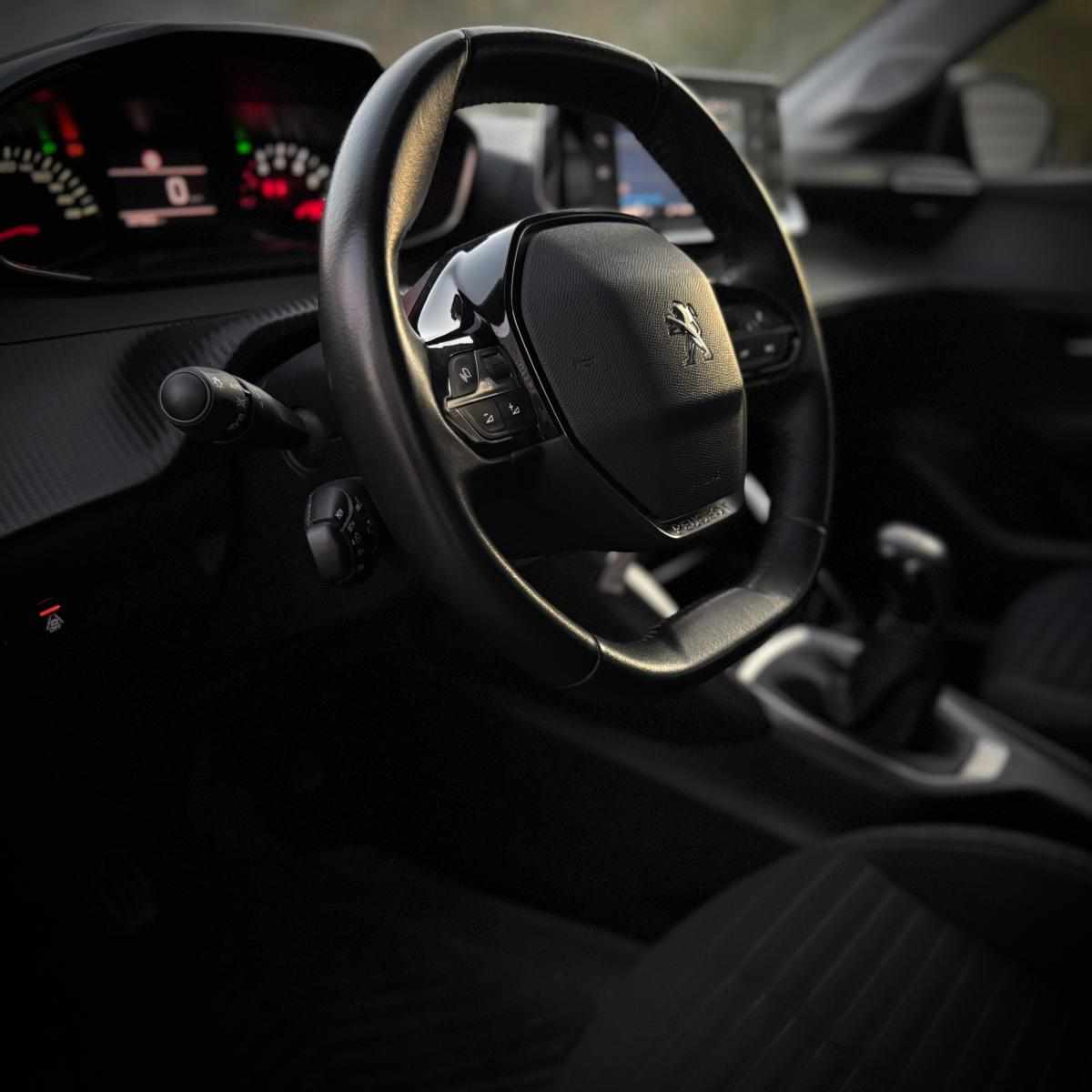 peugeot-208-1-2-puretech-2022-gasolina-1199cc