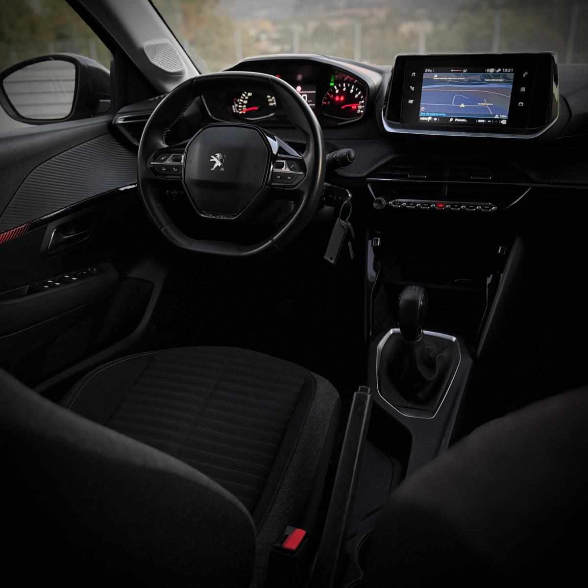 peugeot-208-1-2-puretech-2022-gasolina-1199cc