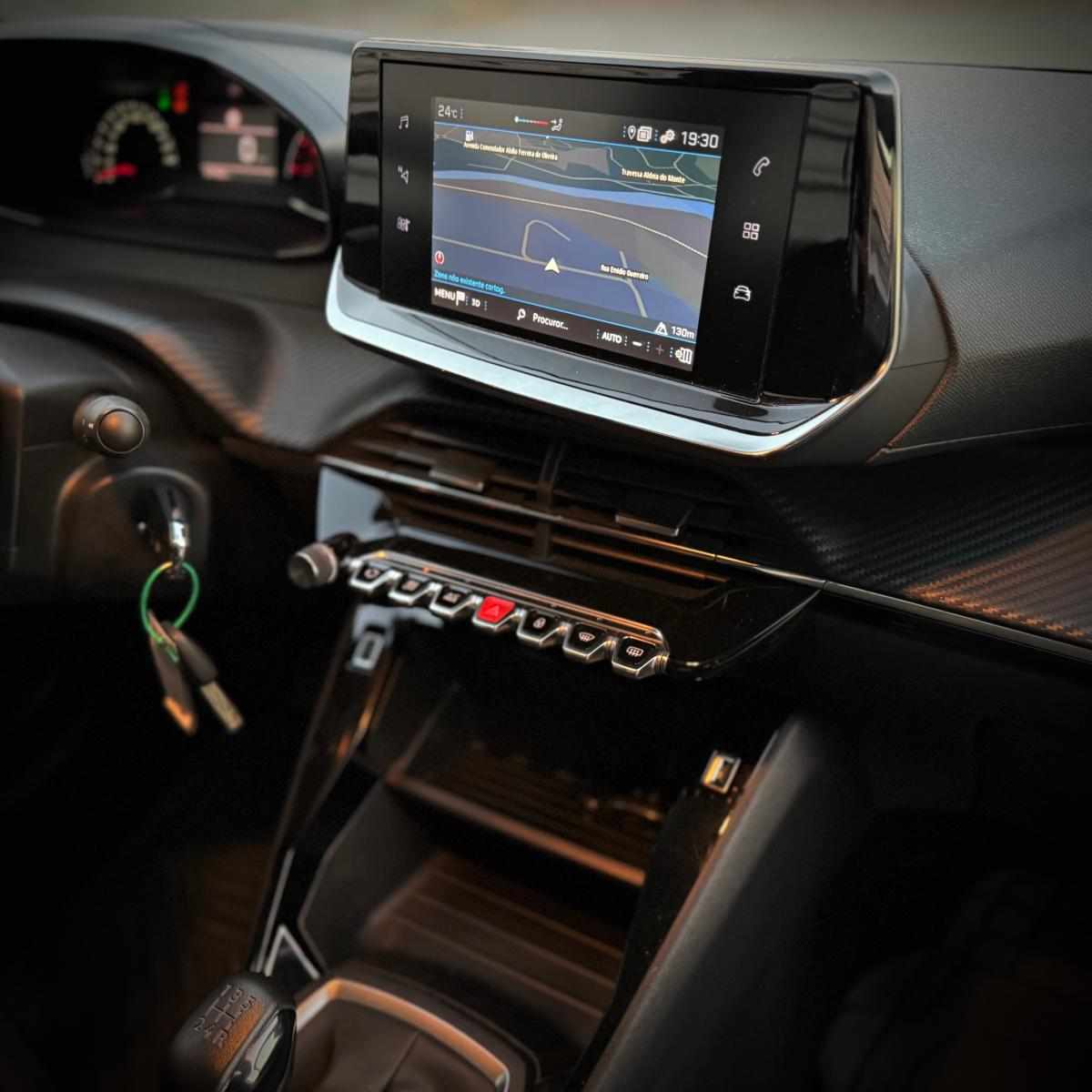 peugeot-208-1-2-puretech-2022-gasolina-1199cc