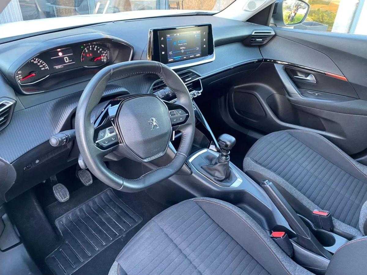 peugeot-2008-2022-gasolina-1199cc