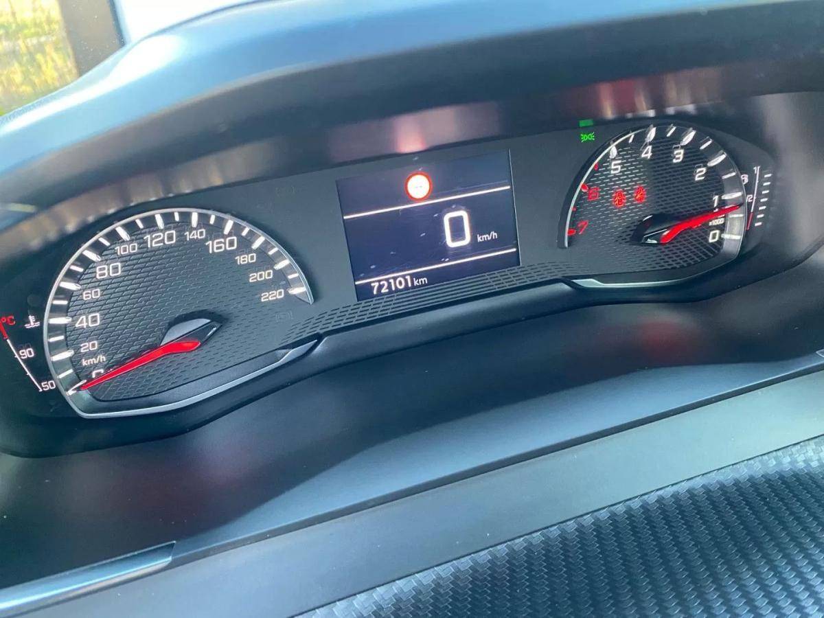 peugeot-2008-2022-gasolina-1199cc