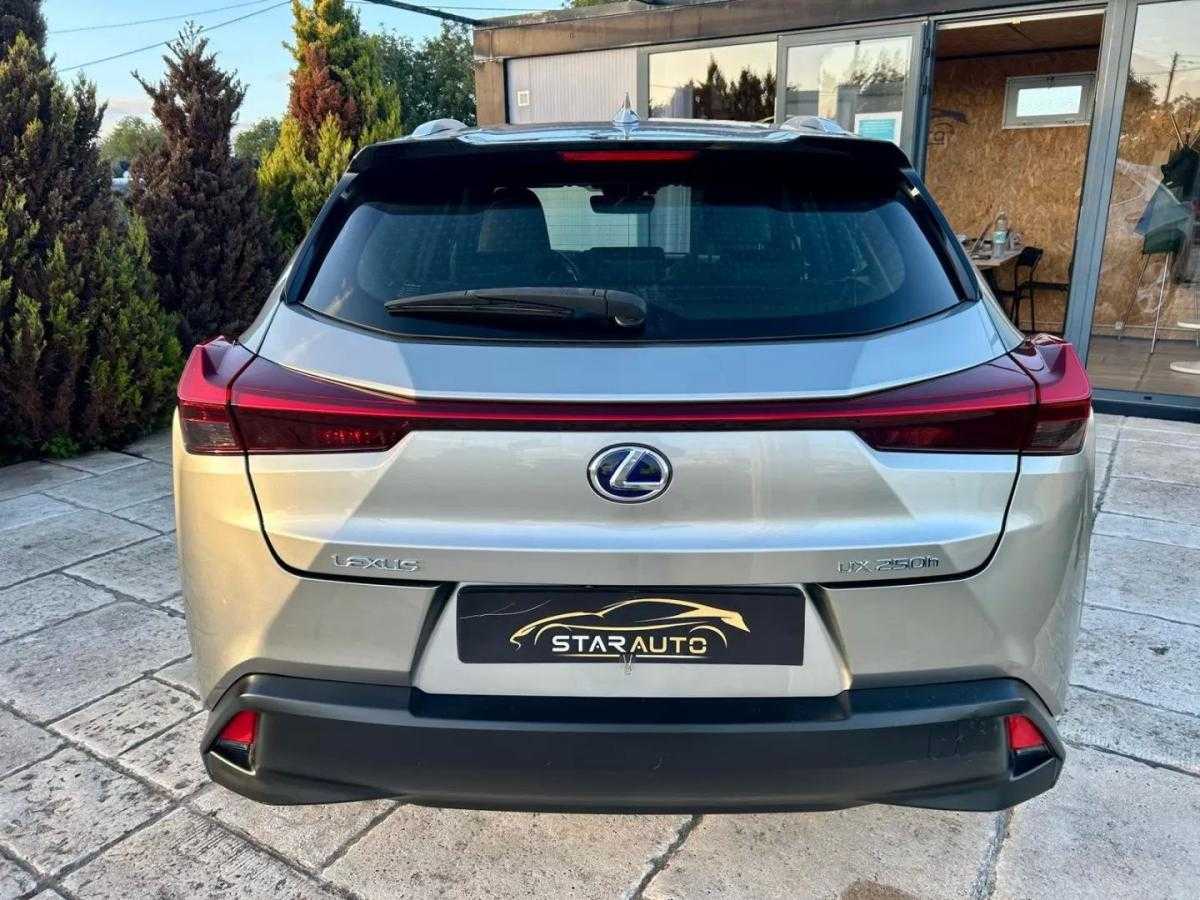 lexus-ux-2021-hibrido-a-gasolina-1998cc