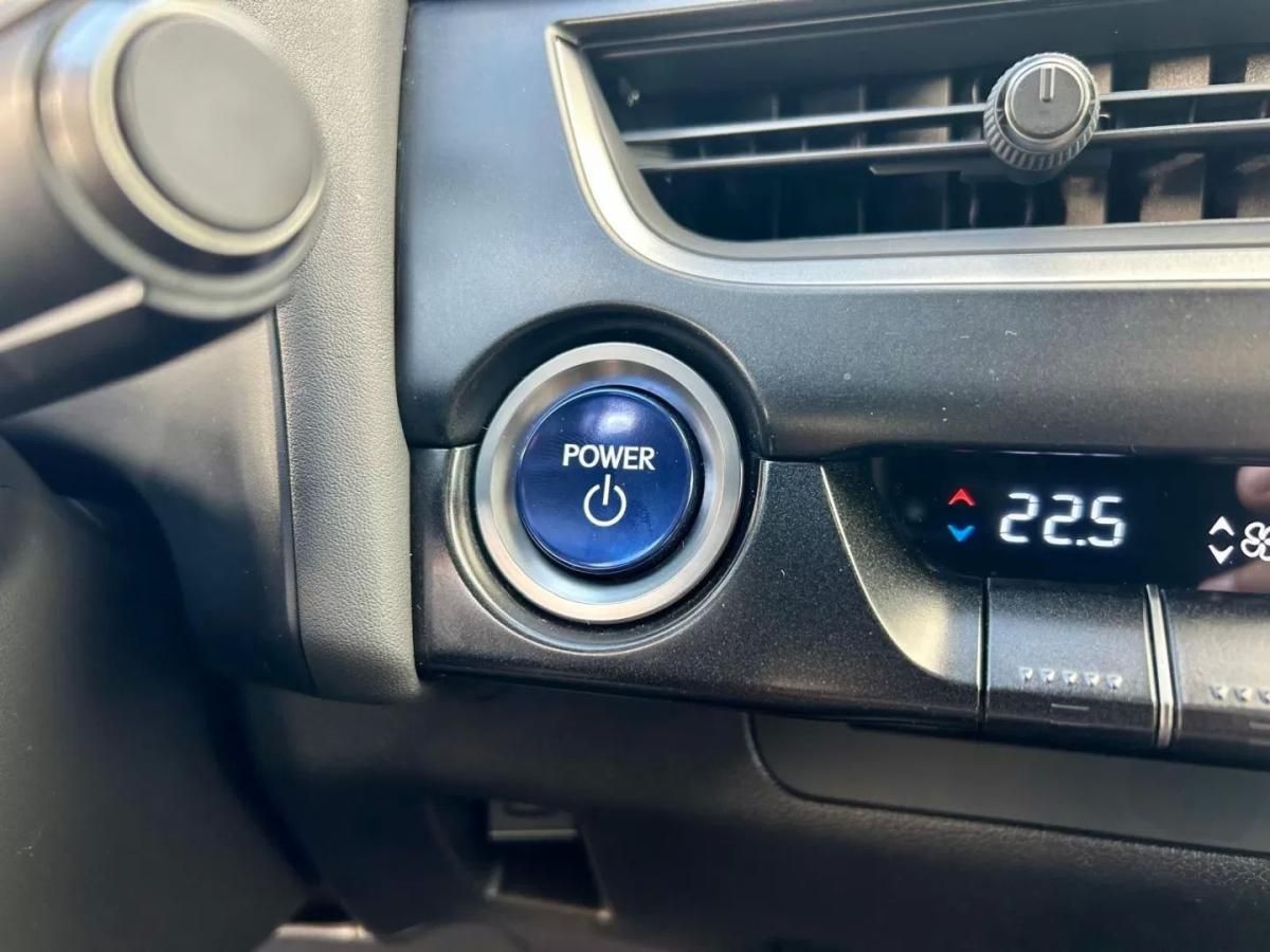lexus-ux-2021-hibrido-a-gasolina-1998cc