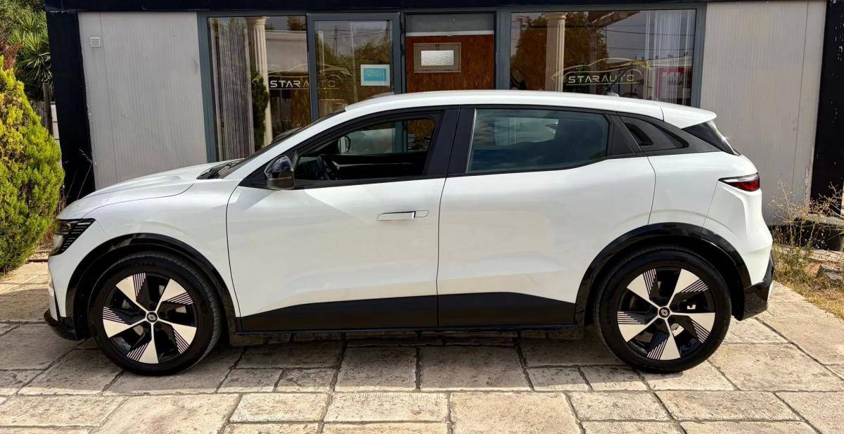 renault-megane-e-tech-2023-eletrico-0cc