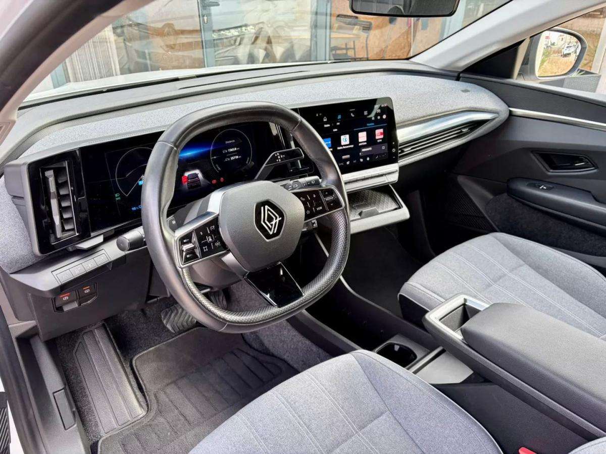 renault-megane-e-tech-2023-eletrico-0cc