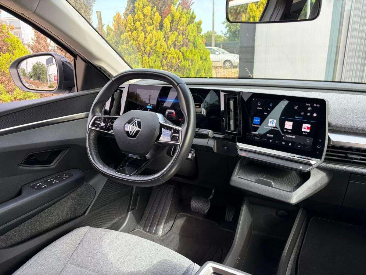 renault-megane-e-tech-2023-eletrico-0cc
