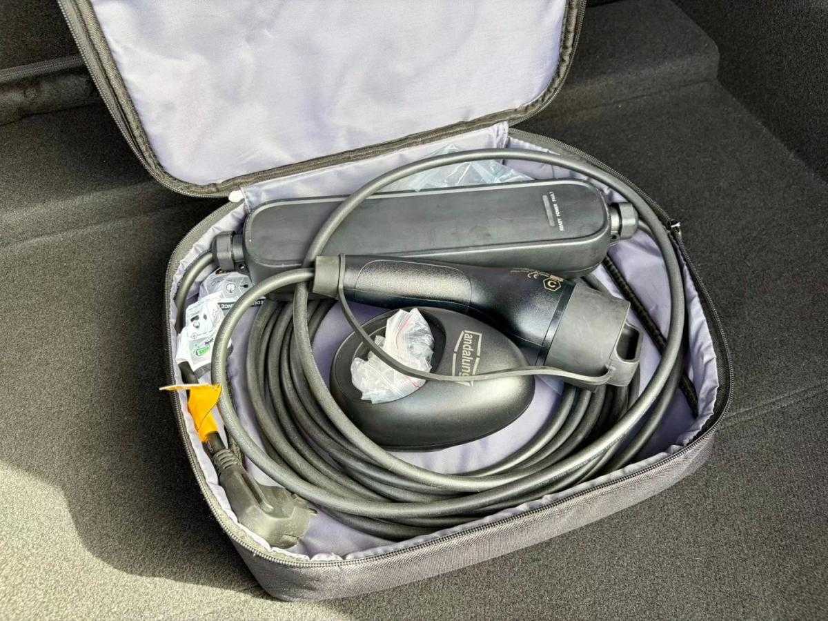 renault-megane-e-tech-2023-eletrico-0cc