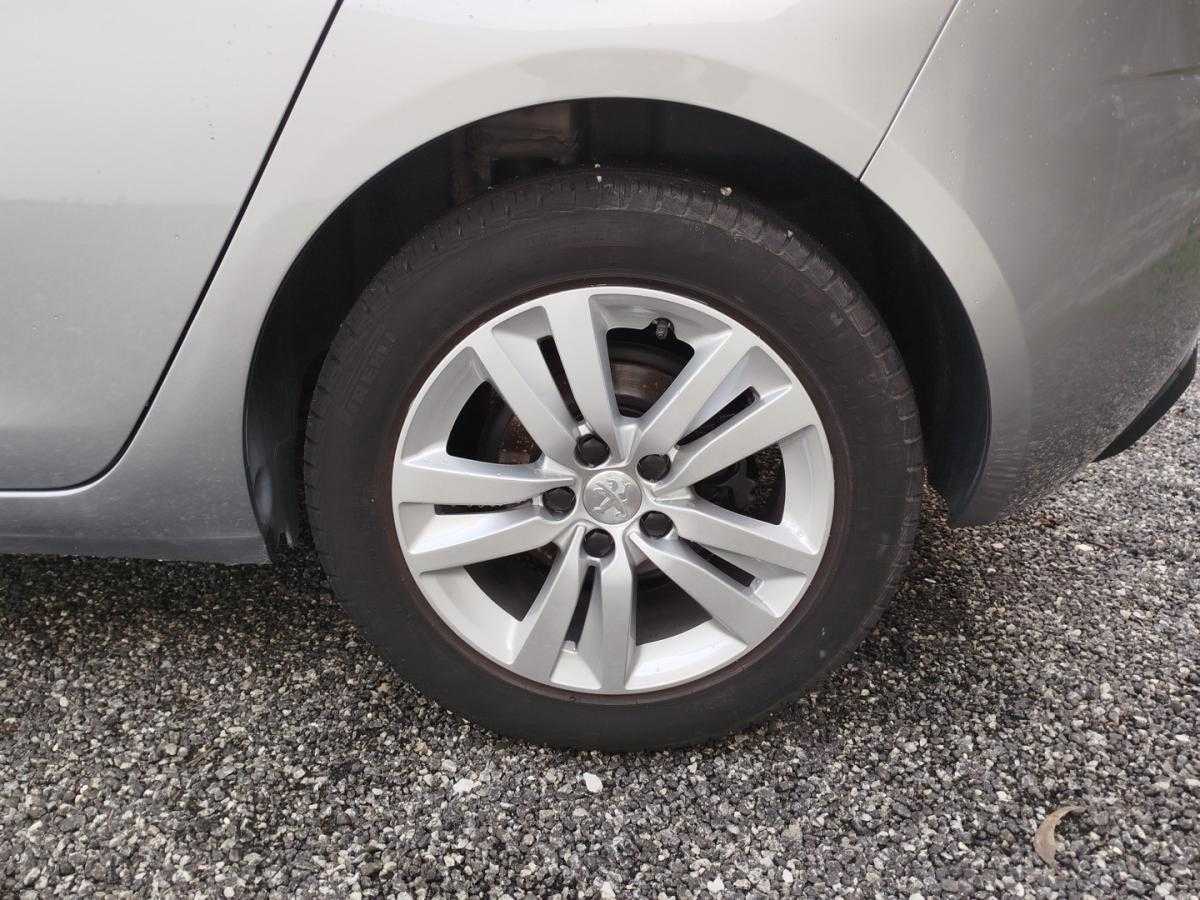peugeot-308-2018-gasolina-1199cc