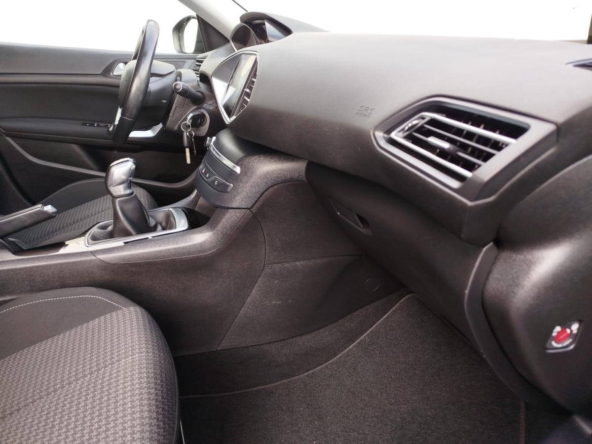 peugeot-308-2018-gasolina-1199cc