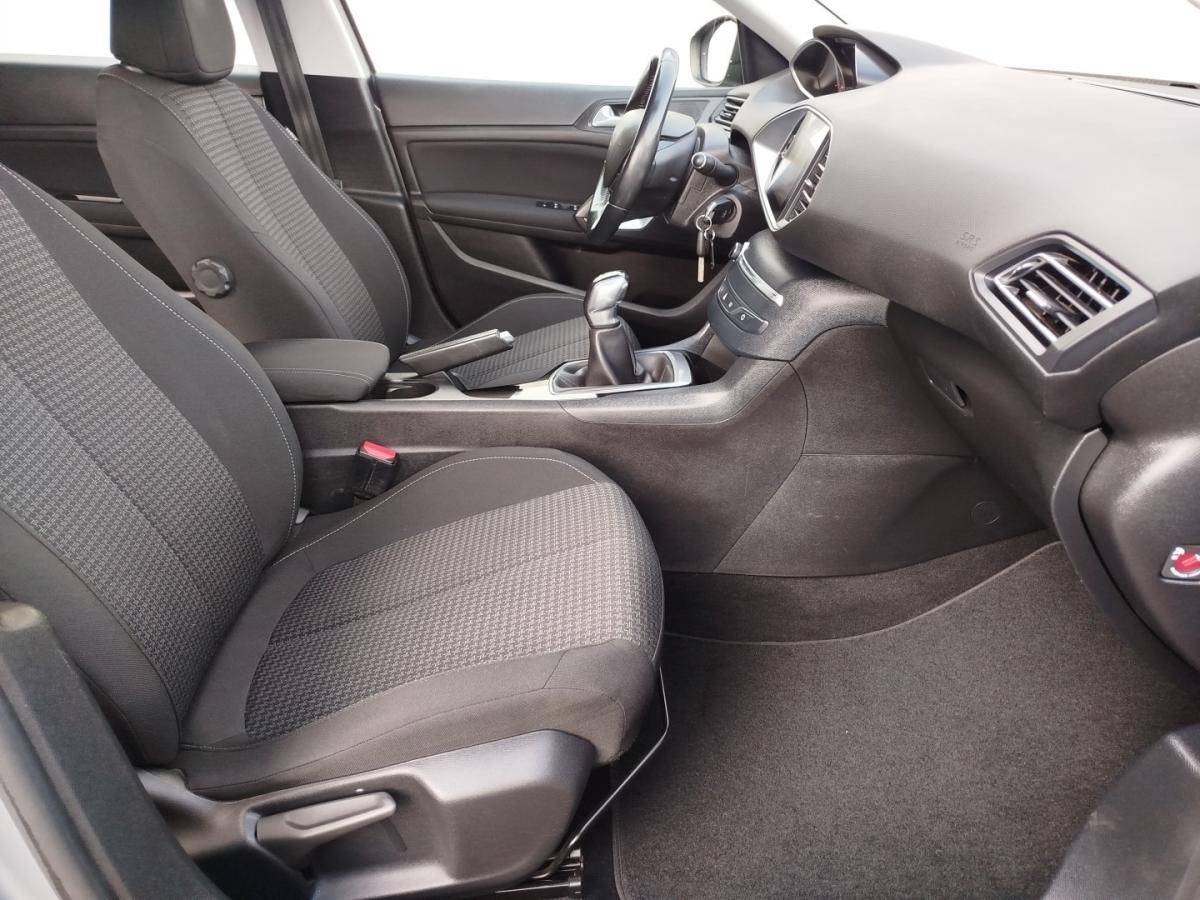 peugeot-308-2018-gasolina-1199cc