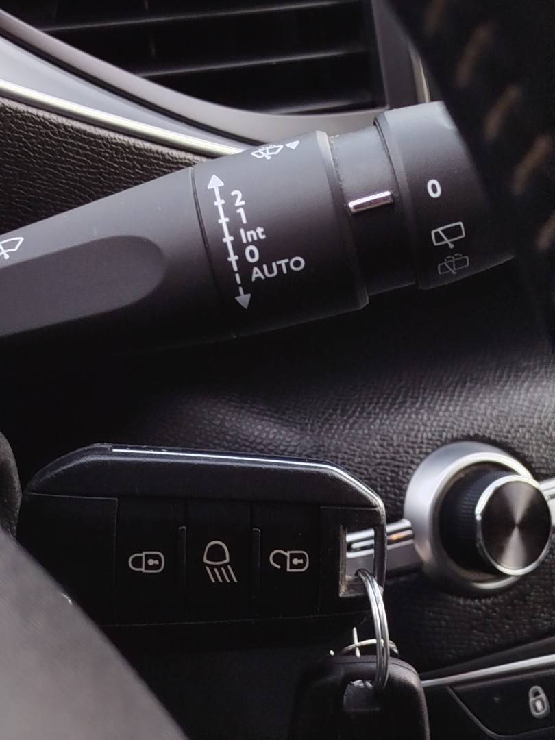 peugeot-308-2018-gasolina-1199cc