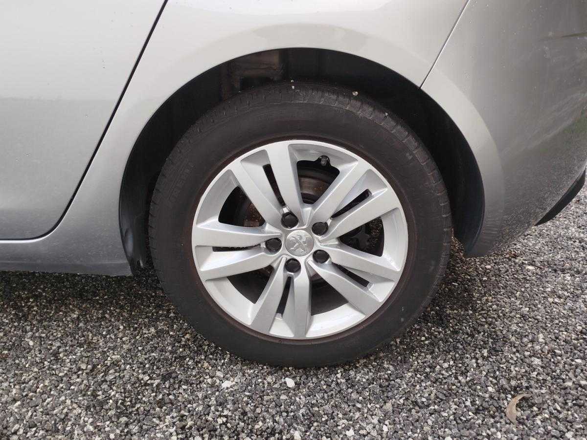 peugeot-308-2018-gasolina-1199cc