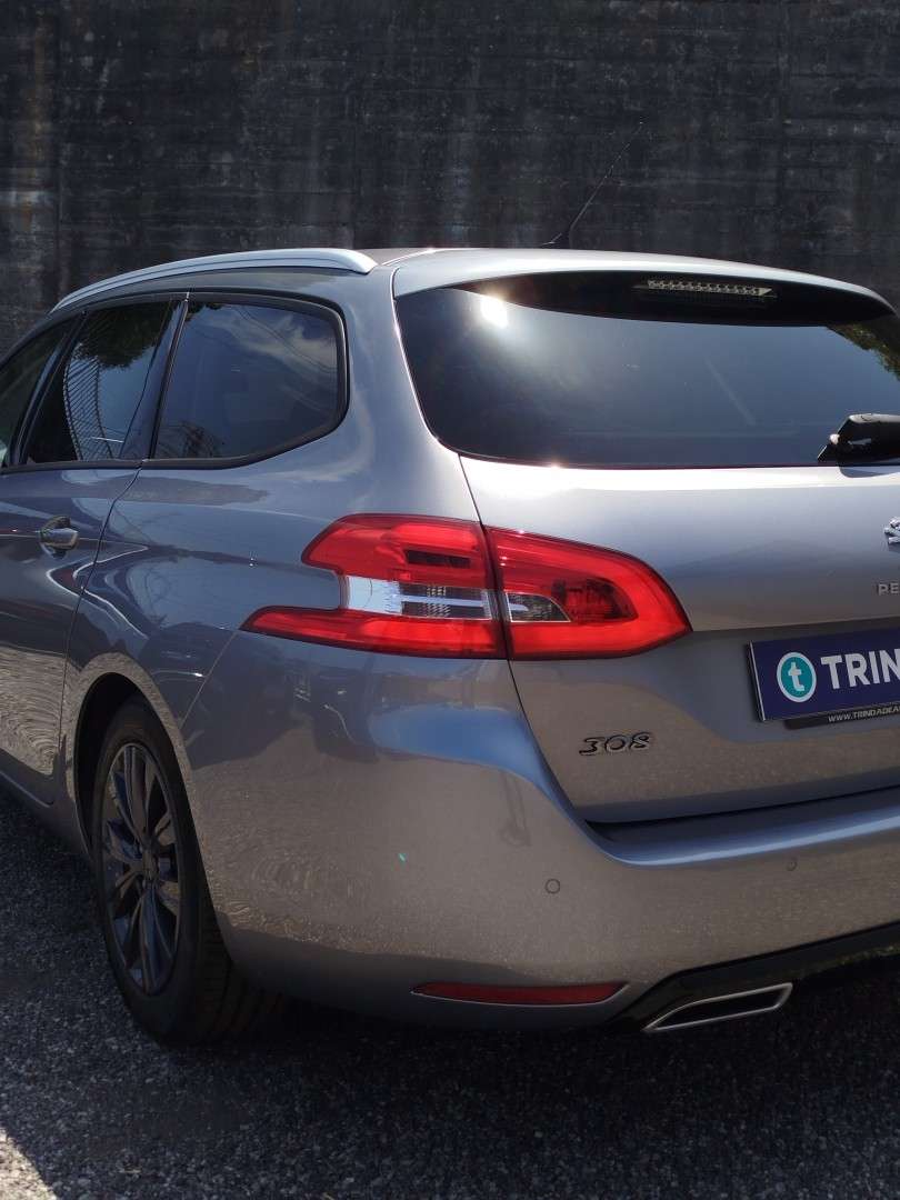 peugeot-308-sw-2018-gasolina-1199cc