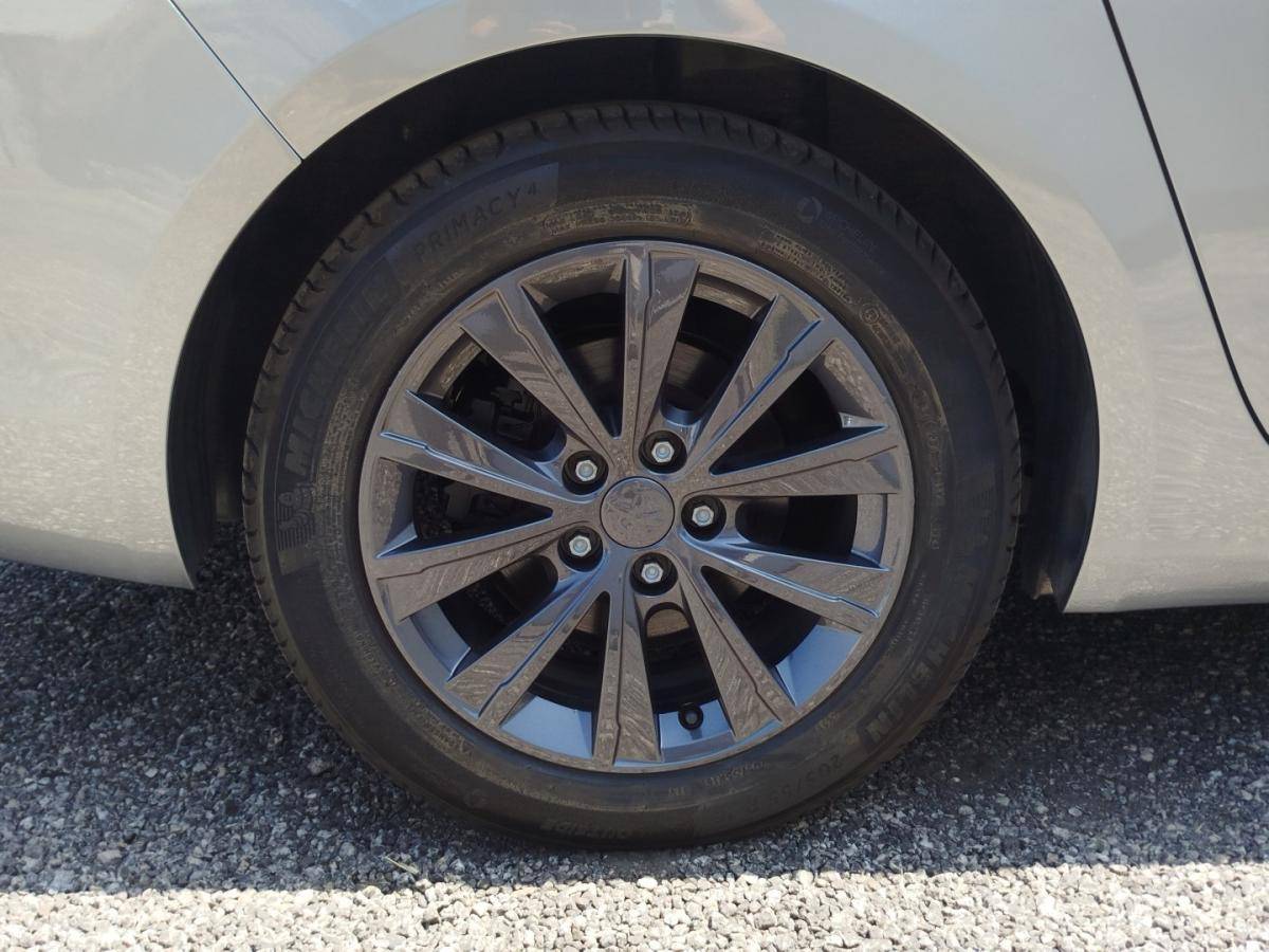 peugeot-308-sw-2018-gasolina-1199cc