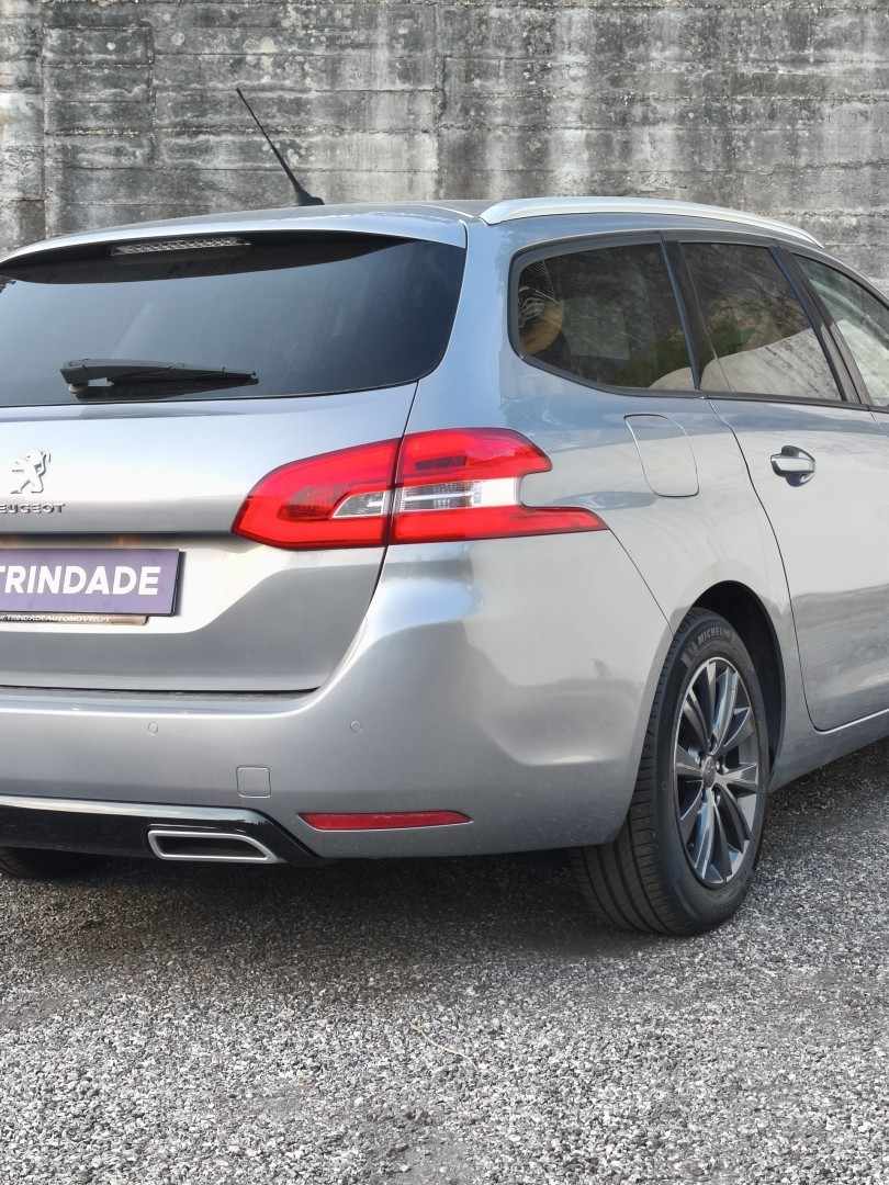 peugeot-308-sw-2018-gasolina-1199cc