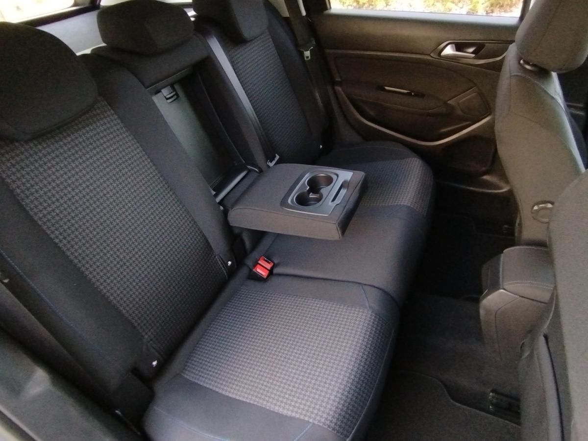 peugeot-308-sw-2018-gasolina-1199cc