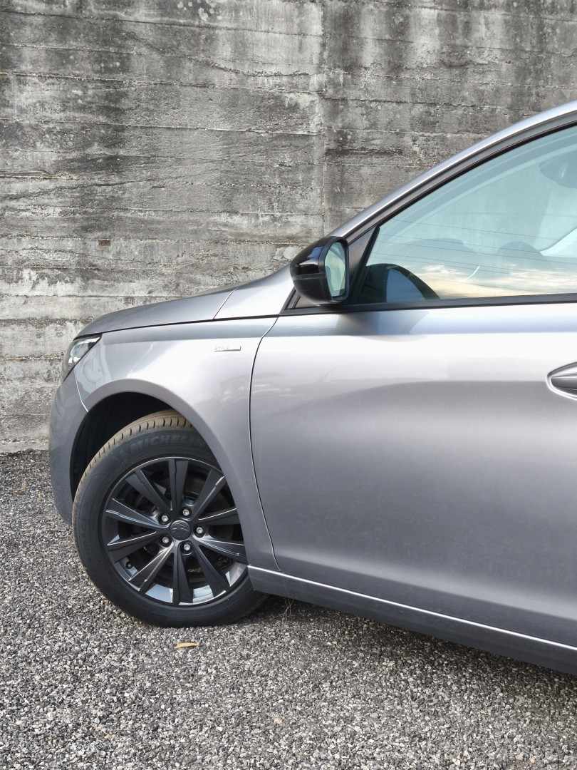 peugeot-308-sw-2018-gasolina-1199cc