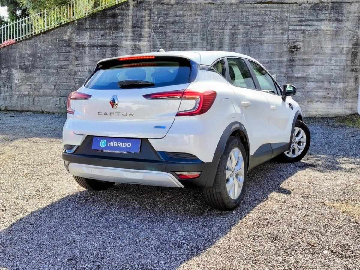 renault-captur-2022-hibrido-1598cc
