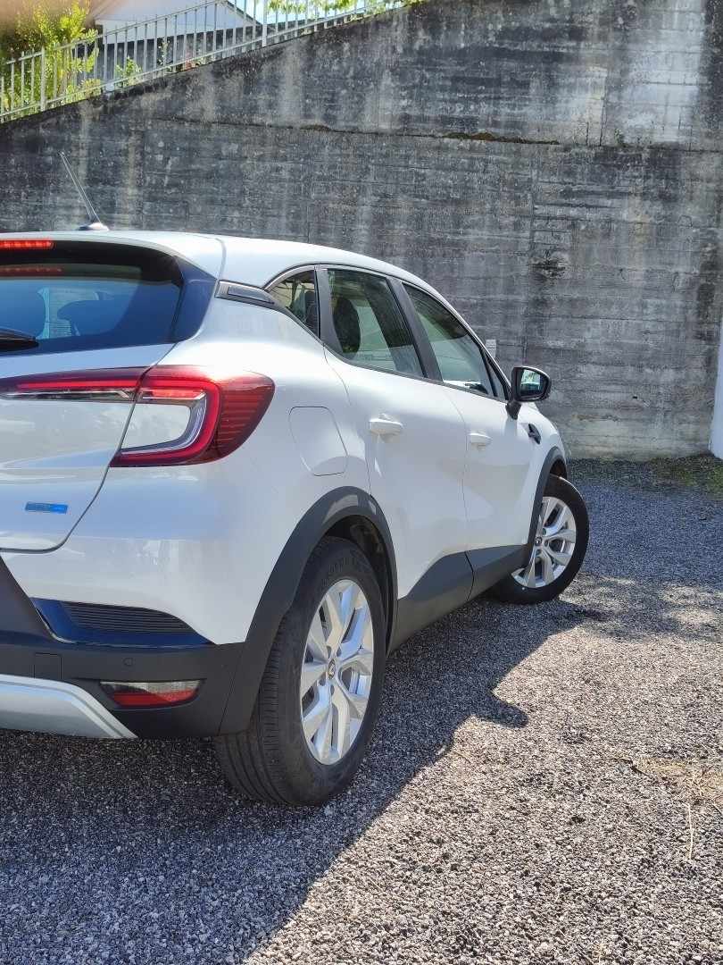 renault-captur-2022-hibrido-1598cc