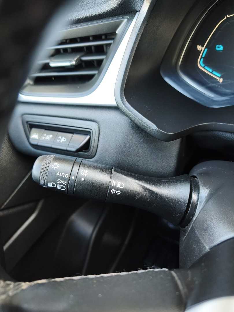renault-captur-2022-hibrido-1598cc