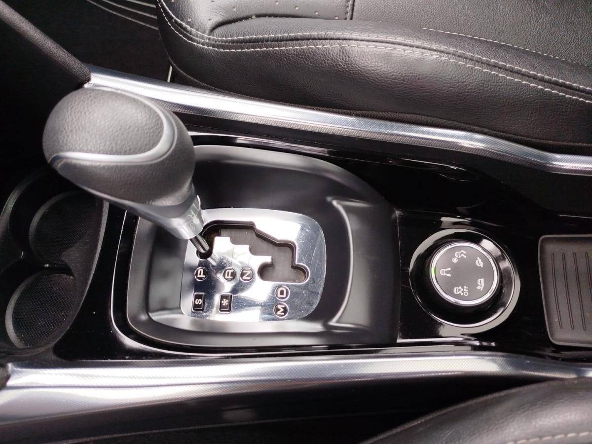peugeot-2008-2015-gasolina-1199cc