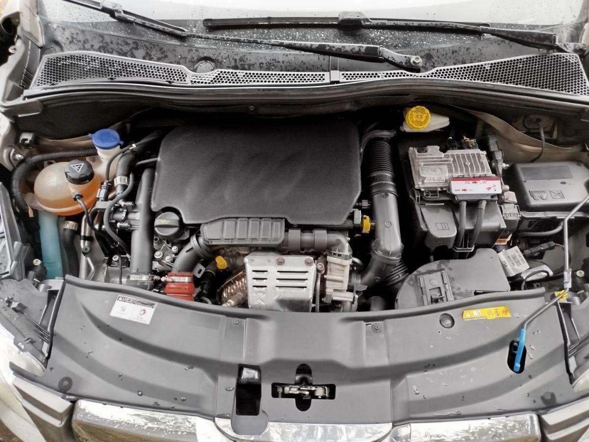 peugeot-2008-2015-gasolina-1199cc