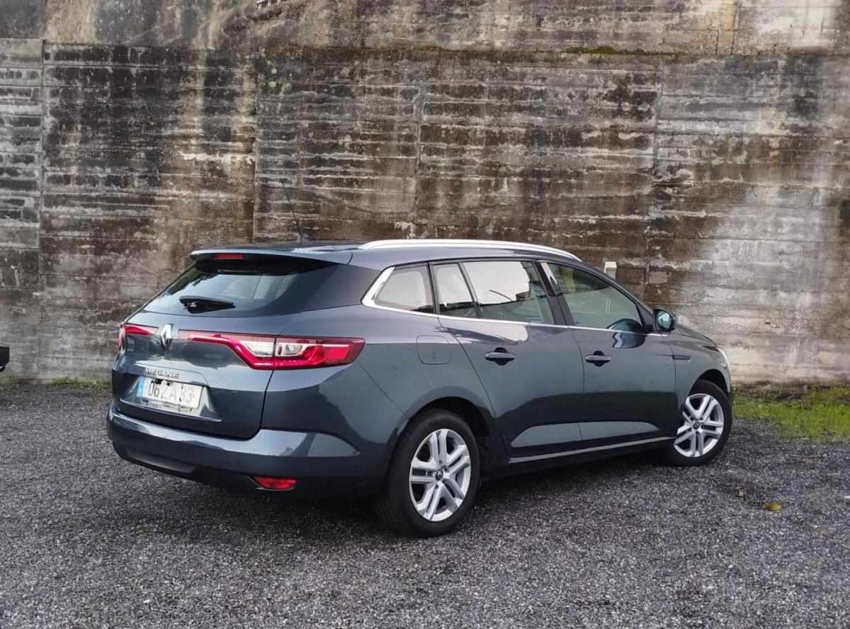 renault-megane-sport-tourer-2019-diesel-1461cc