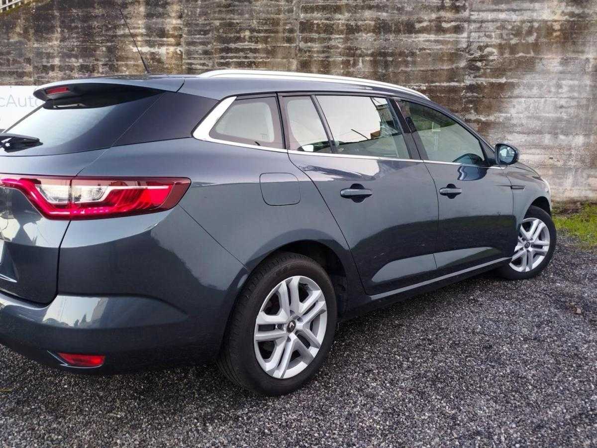 renault-megane-sport-tourer-2019-diesel-1461cc